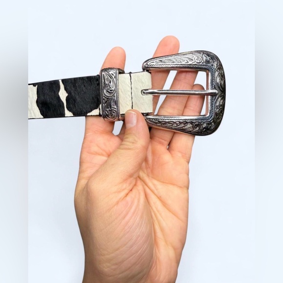 Black and White Animal Print Belt with Silver Buckle - Picture 5 of 7